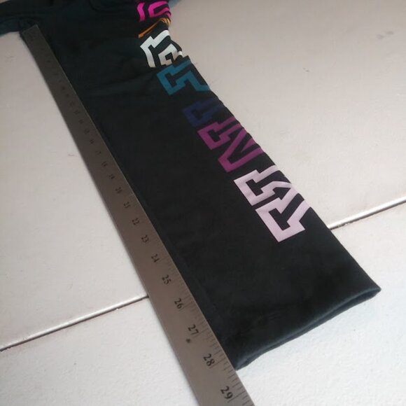 Pink Victoria's Secret women's size L black with multicolored logo leggings - Picture 10 of 14